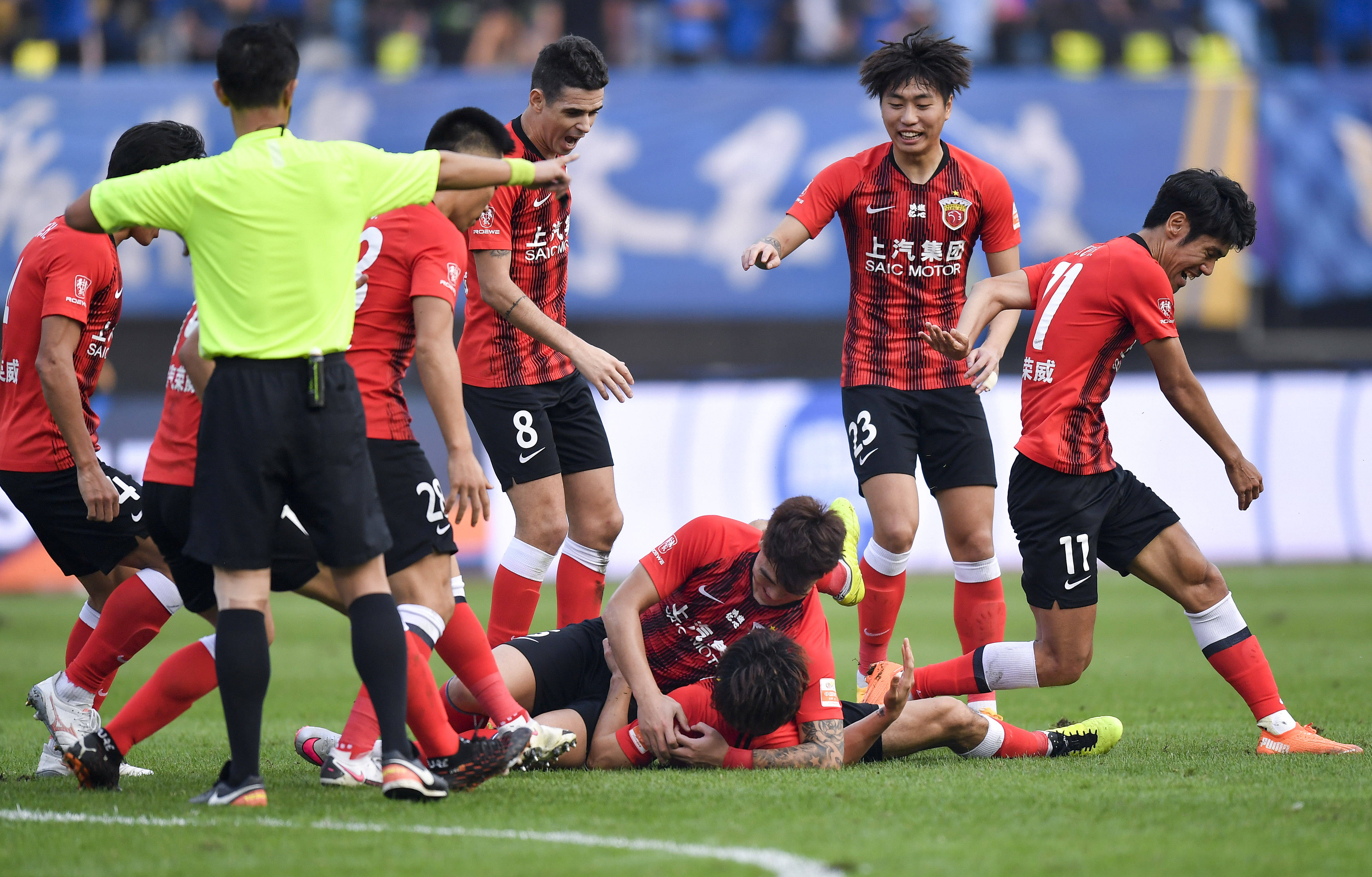 是备受瞩目 是备受瞩目