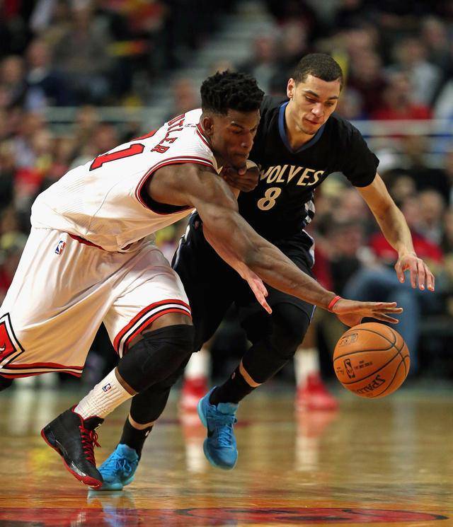 他标志性的 他标志性的