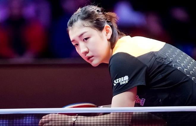 金字塔顶端 金字塔顶端